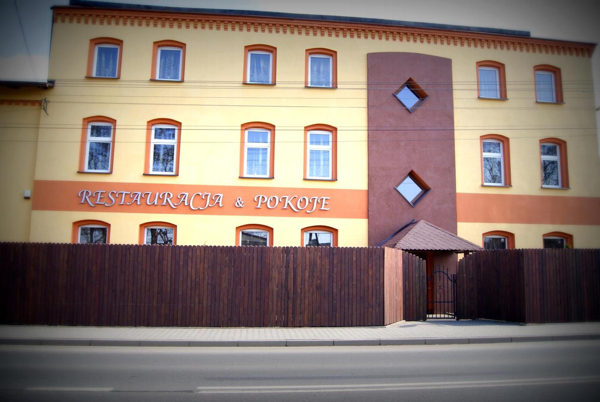 Tarnowskie Góry 克罗帕卡旅馆酒店 外观 照片